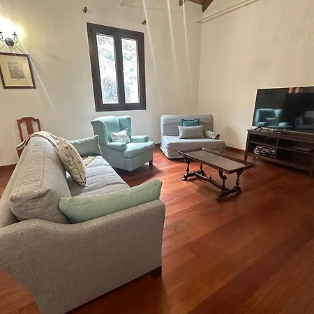 Choviejo Apartment *